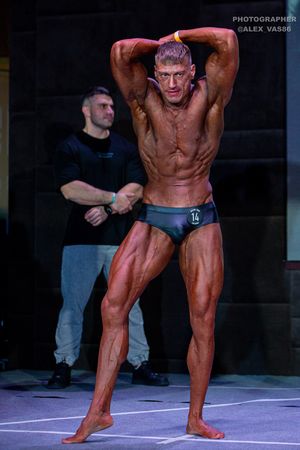 CLASSIC PHYSIQUE НОВИЧКИ